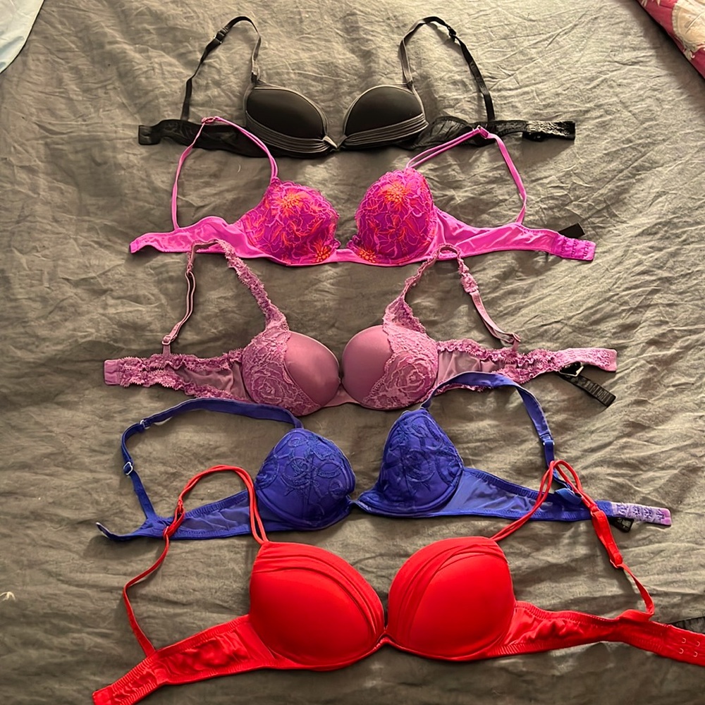 Lot of La Perla bras size 34b